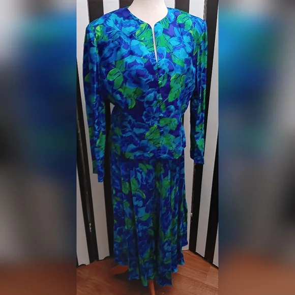 Adrianna Papell silk 2pc set - Picture 1 of 10